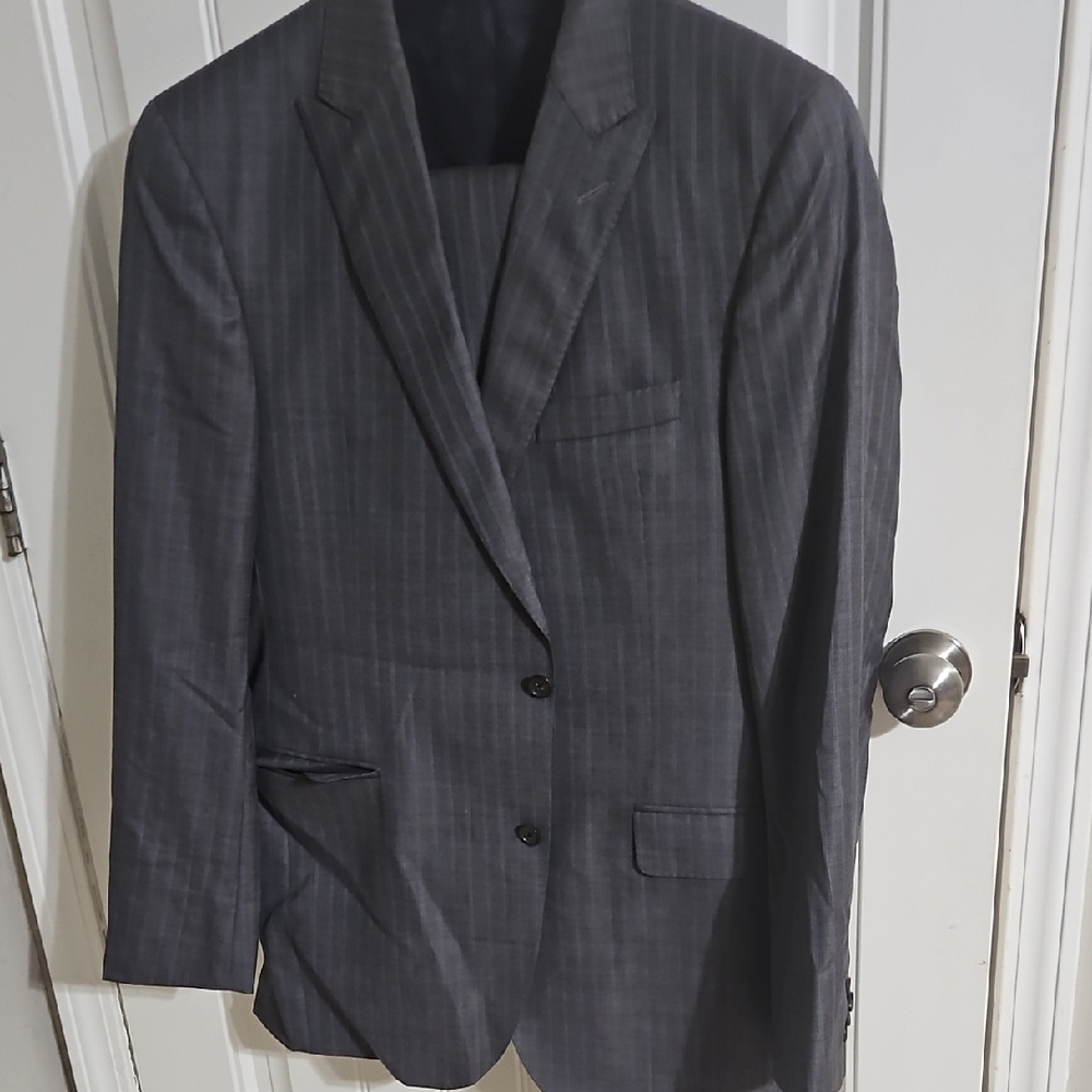 Daniel Cremieux Charcoal Pinstripe Suit